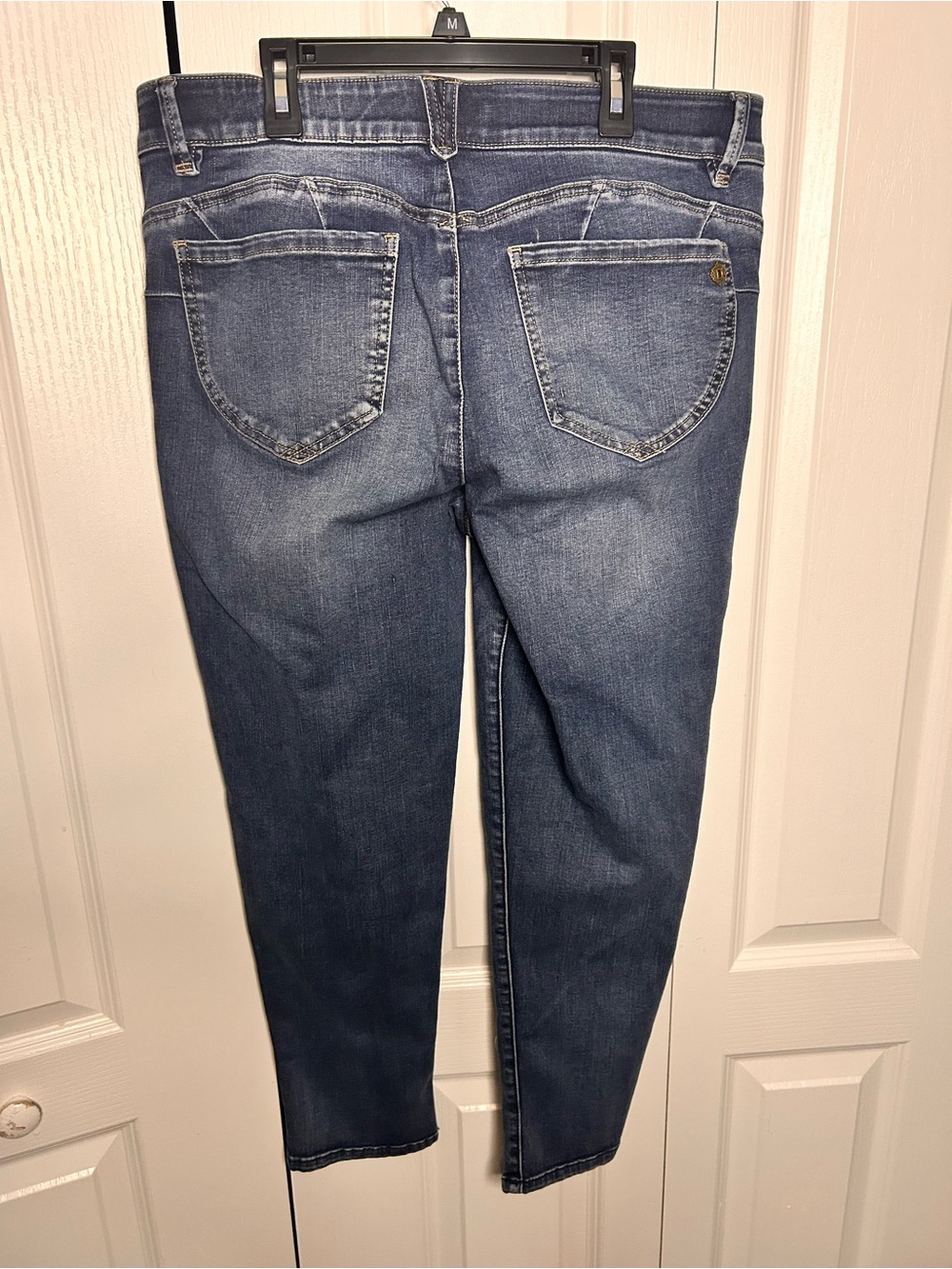 Democracy Women’s Size 14 Ab Solution Dark Blue Distressed Skinny Jeans Stretch - Picture 3 of 6